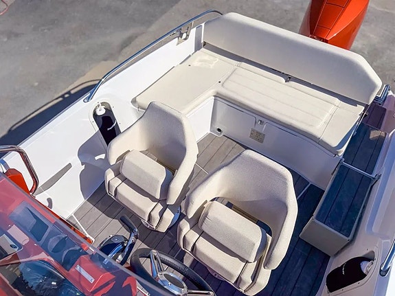 Hydrolift X-22 2 of 4