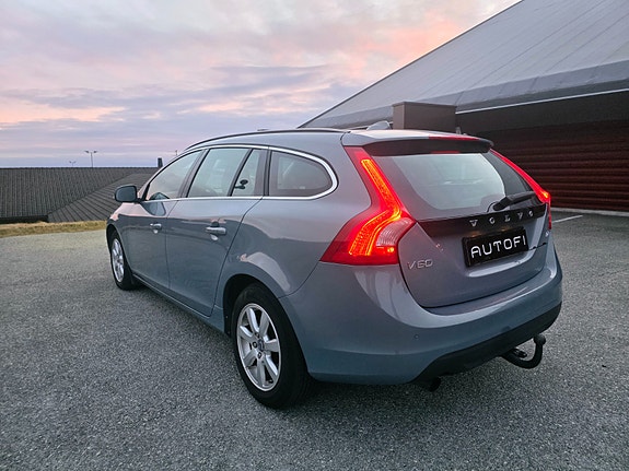 Volvo V60 3 of 14