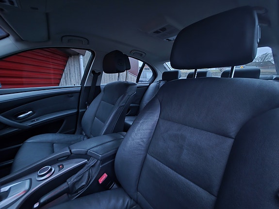 BMW 520d 12 of 17