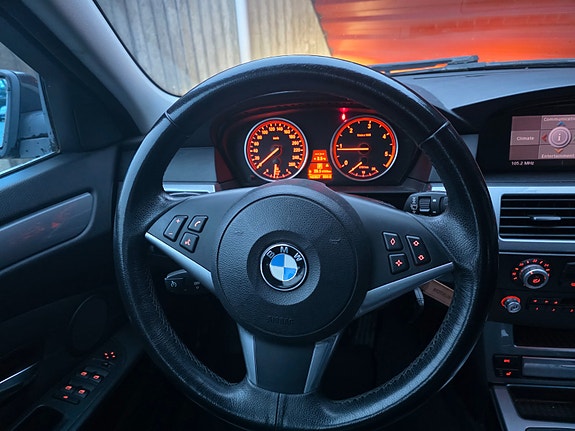 BMW 520d 9 of 17
