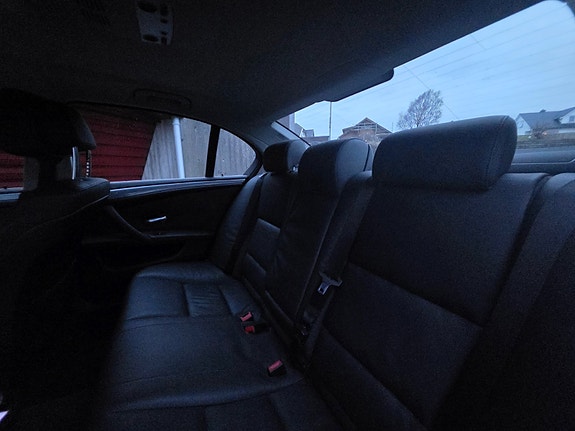 BMW 520d 13 of 17