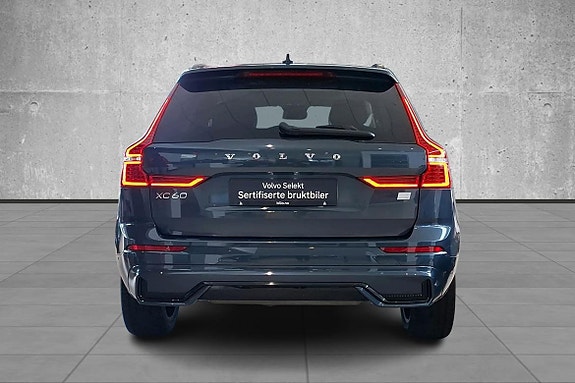 Volvo XC60 3 of 5