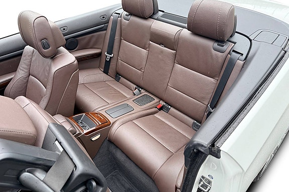 BMW 335i 18 of 30
