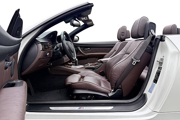 BMW 335i 15 of 30