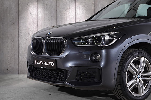 BMW X1 4 of 5