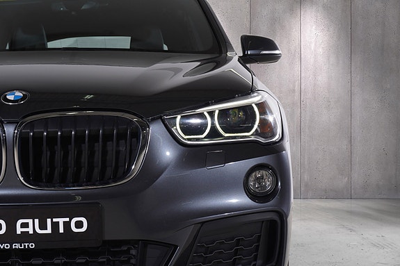 BMW X1 2 of 5