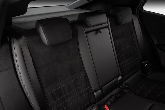 BMW iX2 24 of 26