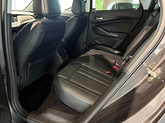 Opel Grandland X 18 of 30