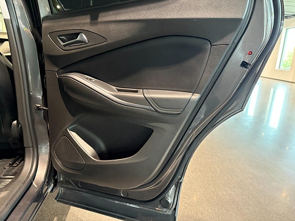 Opel Grandland X 13 of 30