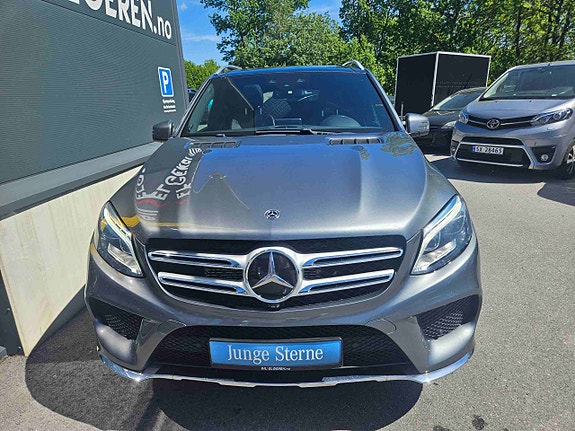 Mercedes-Benz GLE500 e 3 of 5