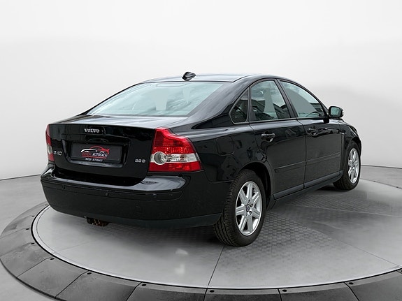 Volvo S40 5 of 5