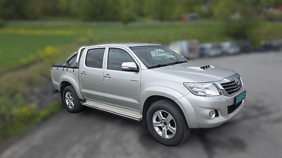 Toyota HiLux 4 of 5