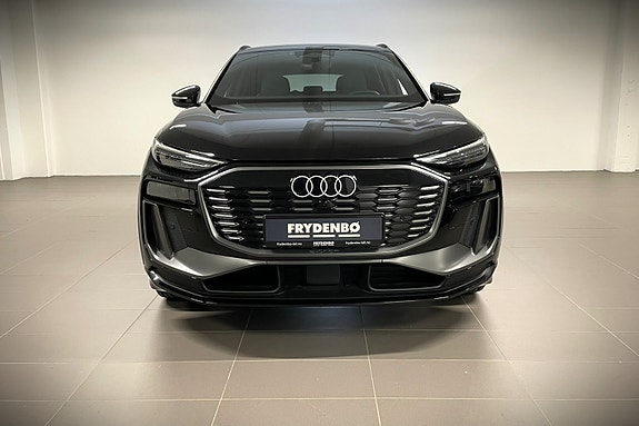 Audi Q6 e-tron 9 of 30