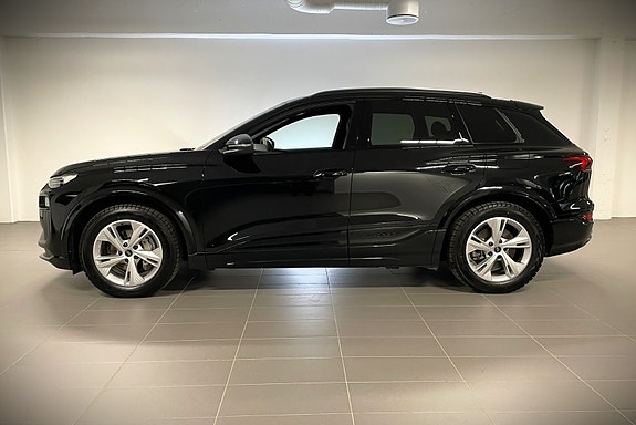 Audi Q6 e-tron 8 of 30