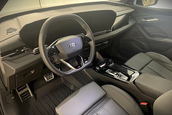 Audi Q6 e-tron 16 of 30