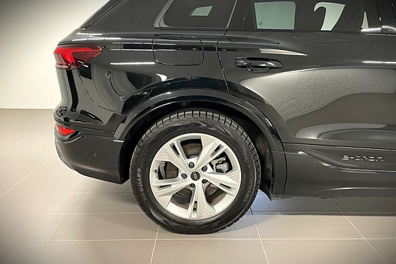 Audi Q6 e-tron 4 of 30