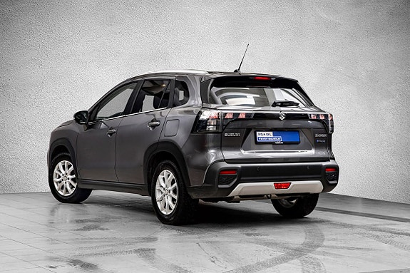 Suzuki SX4 S-Cross 2 of 5