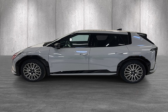 Kia EV4 3 of 20