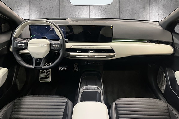 Kia EV4 12 of 20