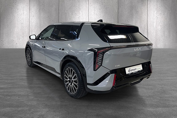 Kia EV4 4 of 20