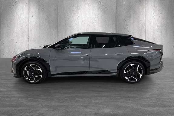 Kia EV4 2 of 20