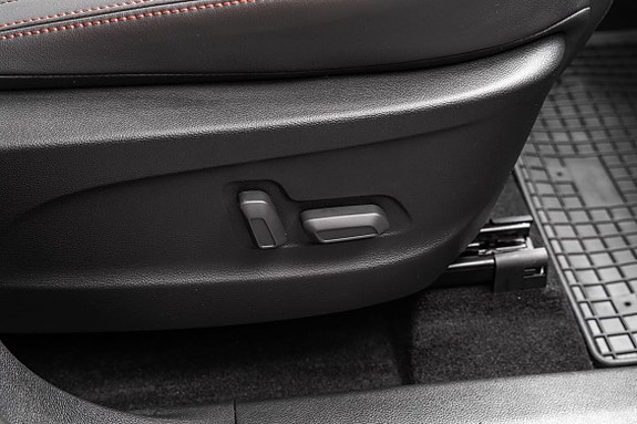Maxus Euniq 6 27 of 27