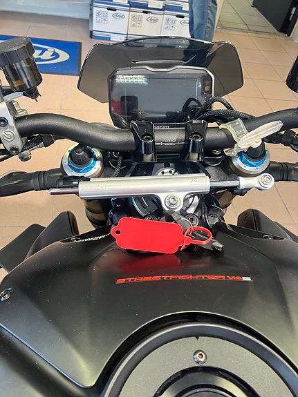 Ducati Streetfighter V4 S 9 of 9