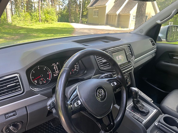 Volkswagen Amarok 10 of 25