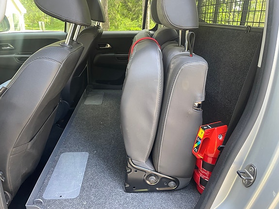 Volkswagen Amarok 11 of 25