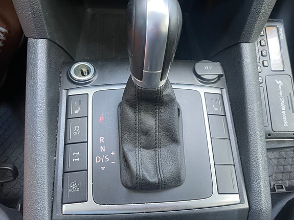 Volkswagen Amarok 16 of 25