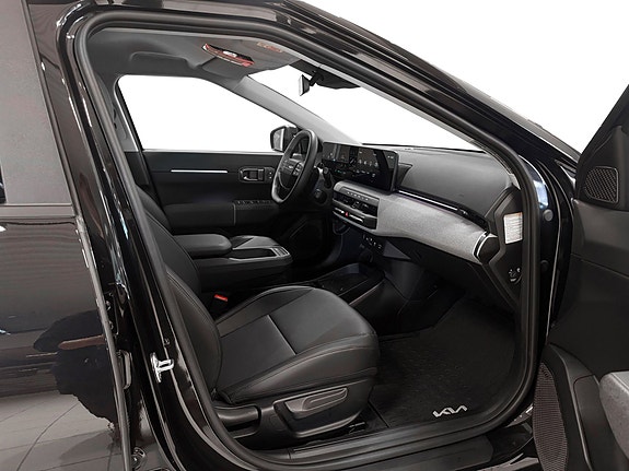 Kia EV4 25 of 30