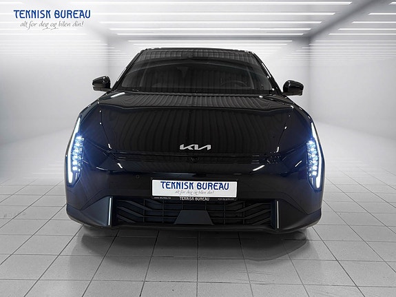 Kia EV4 3 of 30