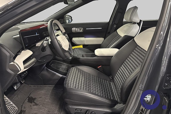 Kia EV4 11 of 17
