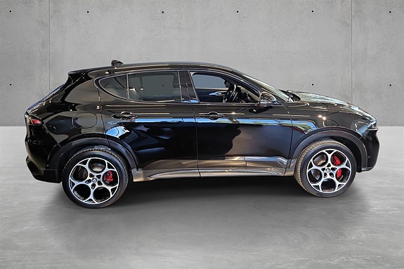 Alfa Romeo Tonale 4 of 5