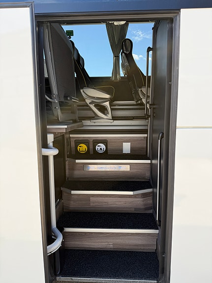 Mercedes-Benz Tourismo 11 of 28
