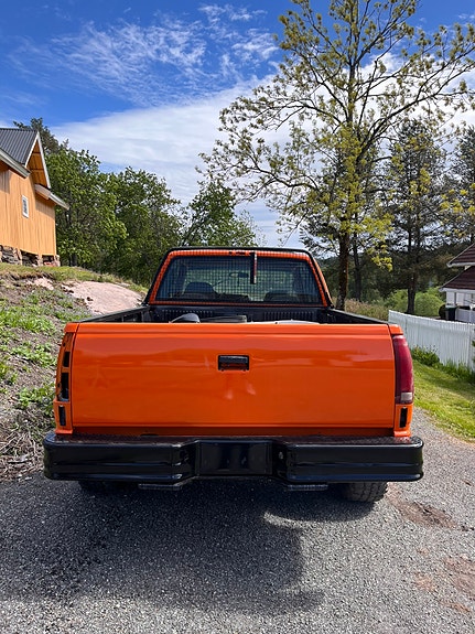 Chevrolet Silverado 7 of 30