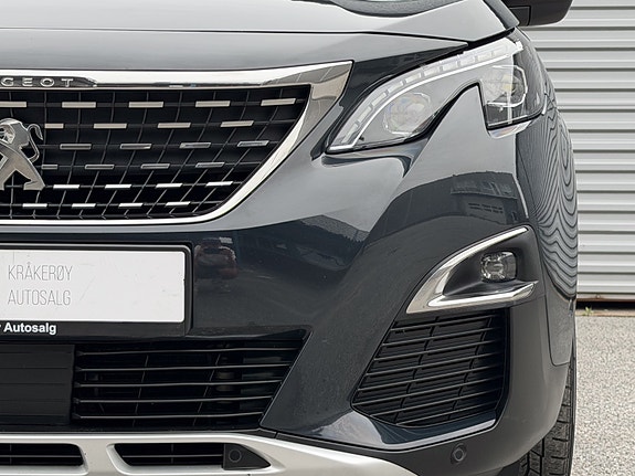 Peugeot 3008 4 of 5