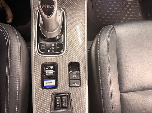 Mitsubishi Outlander 17 of 25