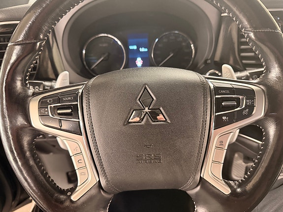 Mitsubishi Outlander 12 of 25
