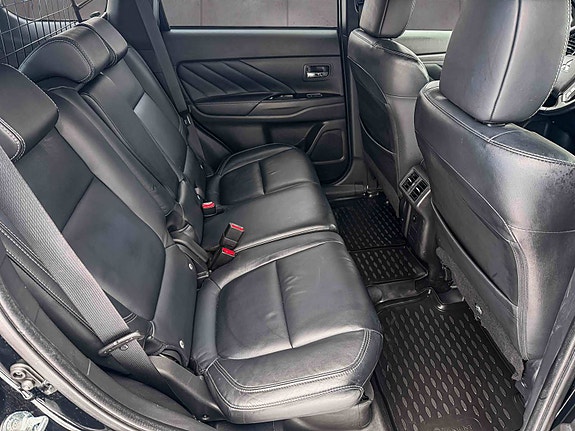 Mitsubishi Outlander 10 of 25