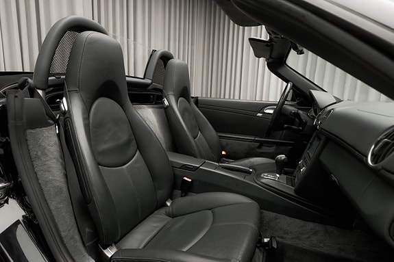 Porsche Boxster 13 of 30
