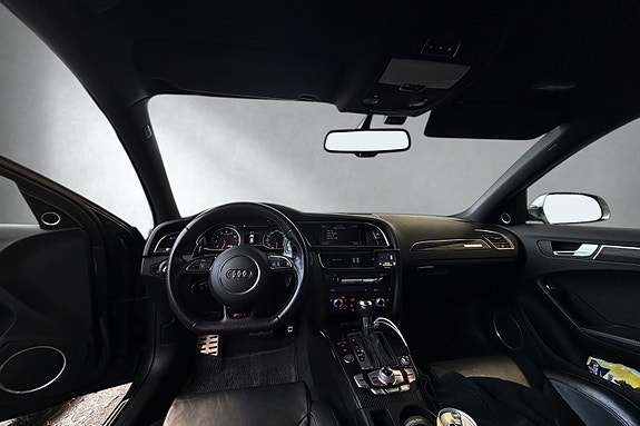 Audi RS4 12 of 23