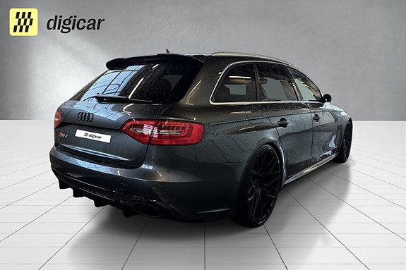 Audi RS4 6 of 23
