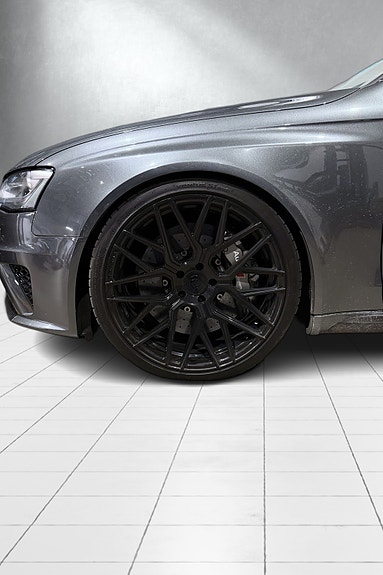 Audi RS4 8 of 23