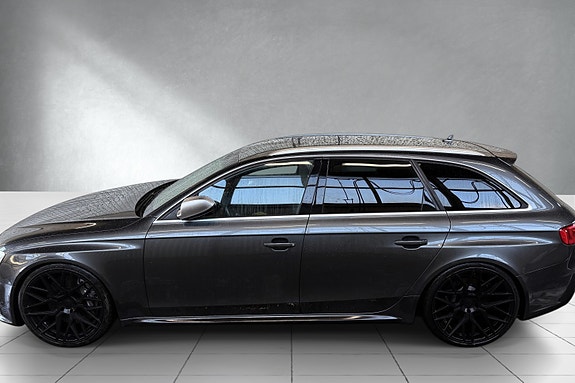 Audi RS4 7 of 23
