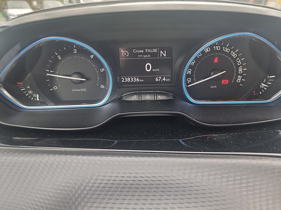 Peugeot 2008 5 of 5