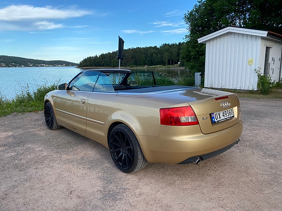 Audi A4 9 of 19