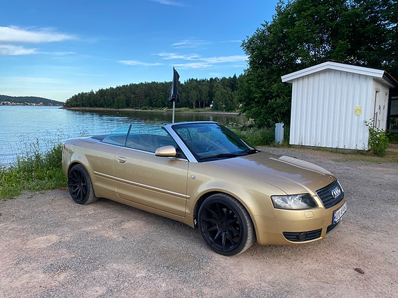 Audi A4 4 of 19