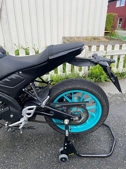 Yamaha MT-125 3 of 5