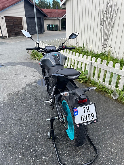 Yamaha MT-125 4 of 5